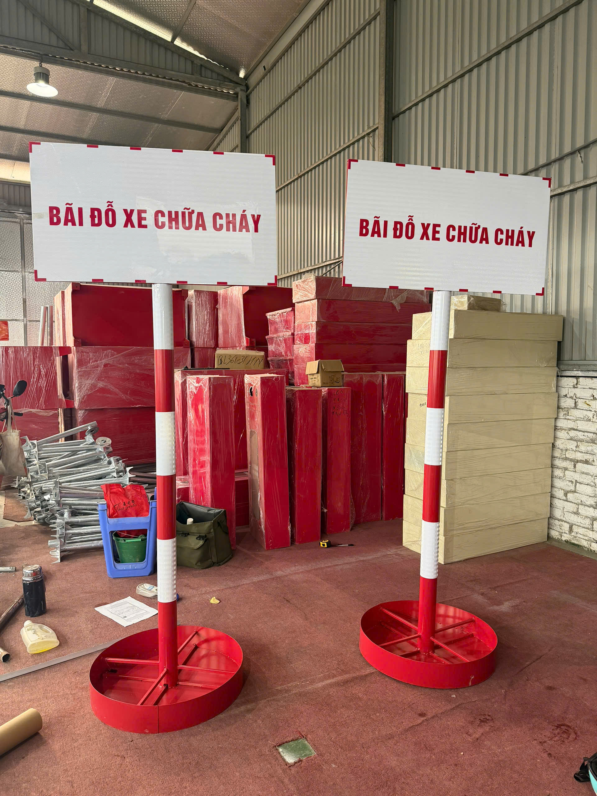 BIỂN BÁO BÃI ĐỖ XE CHỮA CHÁY