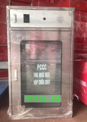 TỦ TÍCH HỢP 2 NGĂN BẰNG INOX, CÓ RĂNG LƯỢC TREO VÒI